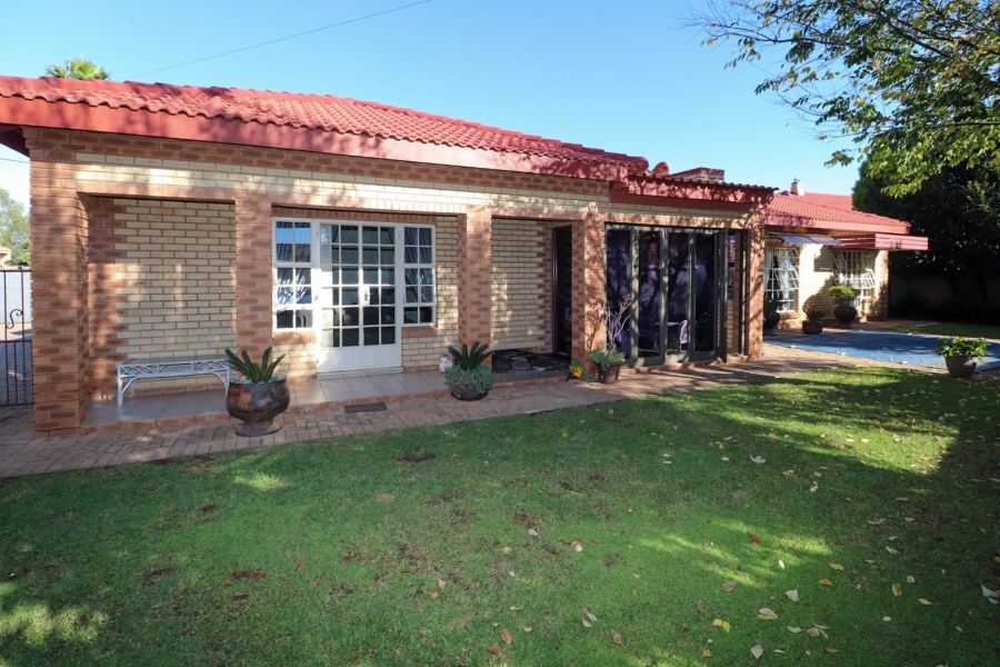 3 Bedroom Property for Sale in Flamwood North West